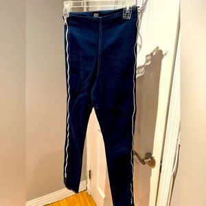 BDG skinny legging style jeans, size 26
